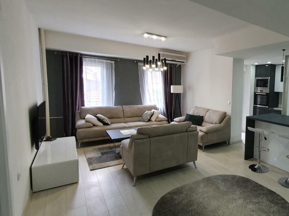City Center Apartment Szkopje Kültér fotó