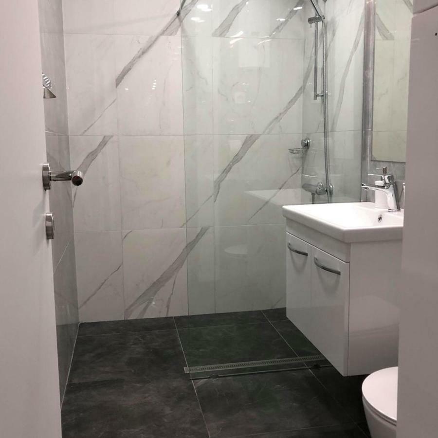 City Center Apartment Szkopje Kültér fotó